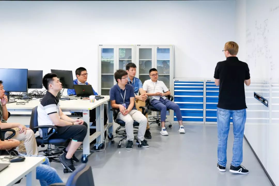 探索智能未来 7月31日微软人工智能与物联网实验室开放日，邀您共赴技术研发新前沿